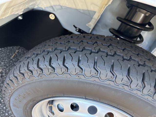 ハイゼットトラック 　低温冷凍　４ＷＤ　届け出済み未使用車　ＣＶＴ　衝突被害軽減システム　クリアランスソナー　レーンアシスト　バックカメラ　アイドリングストップ　オートマチックハイビーム　オートライト　ＡＢＳ　ＥＳＣ（12枚目）