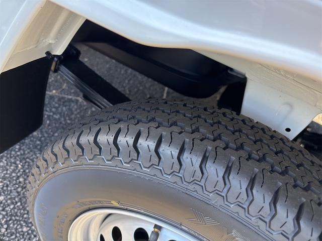 ハイゼットトラック 　低温冷凍　４ＷＤ　届け出済み未使用車　ＣＶＴ　衝突被害軽減システム　クリアランスソナー　レーンアシスト　バックカメラ　アイドリングストップ　オートマチックハイビーム　オートライト　ＡＢＳ　ＥＳＣ（14枚目）