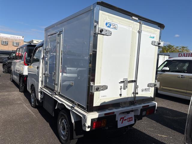 ハイゼットトラック 　低温冷凍　４ＷＤ　届け出済み未使用車　ＣＶＴ　衝突被害軽減システム　クリアランスソナー　レーンアシスト　バックカメラ　アイドリングストップ　オートマチックハイビーム　オートライト　ＡＢＳ　ＥＳＣ（16枚目）