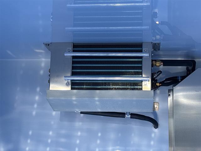 ハイゼットトラック 　低温冷凍　４ＷＤ　届け出済み未使用車　ＣＶＴ　衝突被害軽減システム　クリアランスソナー　レーンアシスト　バックカメラ　アイドリングストップ　オートマチックハイビーム　オートライト　ＡＢＳ　ＥＳＣ（26枚目）