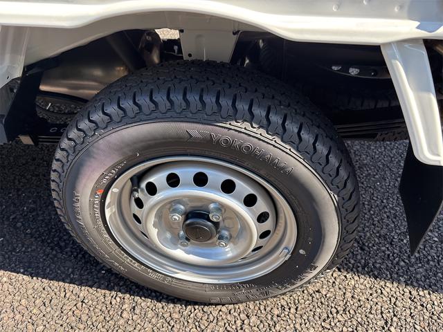 ハイゼットトラック 　低温冷凍　４ＷＤ　届け出済み未使用車　ＣＶＴ　衝突被害軽減システム　クリアランスソナー　レーンアシスト　バックカメラ　アイドリングストップ　オートマチックハイビーム　オートライト　ＡＢＳ　ＥＳＣ（27枚目）