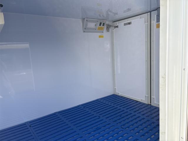 ハイゼットトラック 　低温冷凍　４ＷＤ　届け出済み未使用車　ＣＶＴ　衝突被害軽減システム　クリアランスソナー　レーンアシスト　バックカメラ　アイドリングストップ　オートマチックハイビーム　オートライト　ＡＢＳ　ＥＳＣ（30枚目）