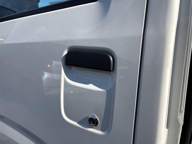 ハイゼットトラック 　低温冷凍　４ＷＤ　届け出済み未使用車　ＣＶＴ　衝突被害軽減システム　クリアランスソナー　レーンアシスト　バックカメラ　アイドリングストップ　オートマチックハイビーム　オートライト　ＡＢＳ　ＥＳＣ（32枚目）