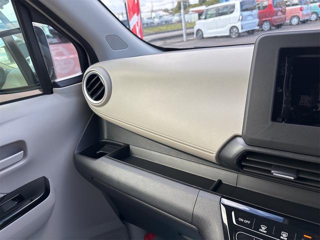 デイズ Ｘ　バックカメラ　衝突被害軽減システム　オートライト　スマートキー　アイドリングストップ　電動格納ミラー　ベンチシート　ＣＶＴ　盗難防止システム　ＡＢＳ　ＥＳＣ　ＵＳＢ　アルミホイール　衝突安全ボディ（35枚目）