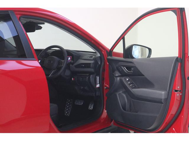 クロストレック リミテッド　ナビ有　全周囲カメラ　ＡＷＤ　ナビ有　全周囲カメラ　ＡＷＤ（8枚目）