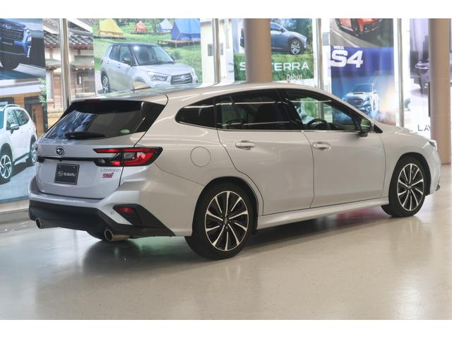 レヴォーグ ＳＴＩスポーツ　ＥＸ　新品タイヤ交換済　ＣＤ／ＤＶＤデッキ　ＣＤ／ＤＶＤデッキ（2枚目）