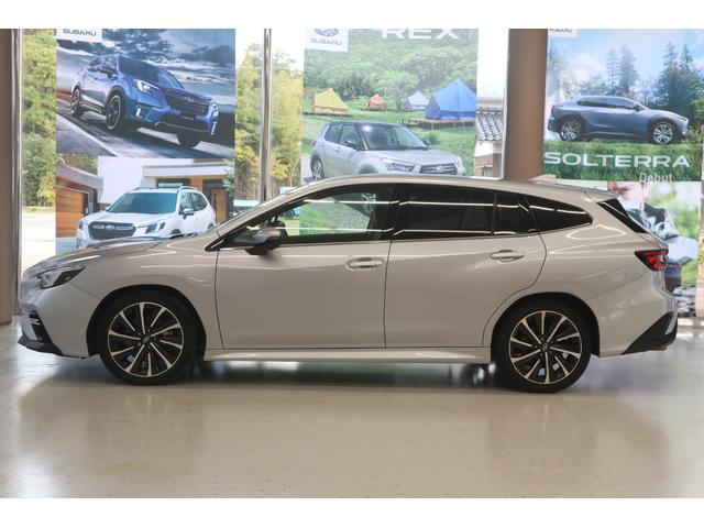 レヴォーグ ＳＴＩスポーツ　ＥＸ　新品タイヤ交換済　ＣＤ／ＤＶＤデッキ　ＣＤ／ＤＶＤデッキ（3枚目）