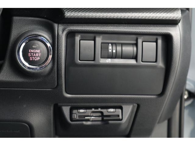 �G���W���n���̃v�b�V���{�^���̉E�e�ɂ͊e�X�C�b�`���������܂�