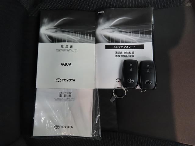 アクア Ｇ　４ＷＤ　展示・試乗車　ハイブリッド　メモリーナビ　バックカメラ　ミュージックプレイヤー接続可　衝突被害軽減システム　ＥＴＣ　スマートキー　ＬＥＤヘッドランプ　アイドリングストップ　キーレス（18枚目）