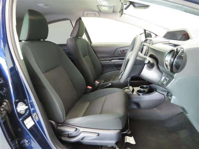 アクア Ｓスタイルブラック　ハイブリッド　ナビ＆ＴＶ　メモリーナビ　フルセグ　バックカメラ　ＤＶＤ再生　衝突被害軽減システム　ＥＴＣ　スマートキー　ＬＥＤヘッドランプ　アイドリングストップ　キーレス　ＣＤ（10枚目）