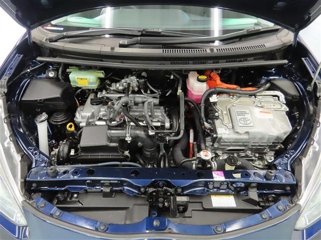 アクア Ｓスタイルブラック　ハイブリッド　ナビ＆ＴＶ　メモリーナビ　フルセグ　バックカメラ　ＤＶＤ再生　衝突被害軽減システム　ＥＴＣ　スマートキー　ＬＥＤヘッドランプ　アイドリングストップ　キーレス　ＣＤ（20枚目）