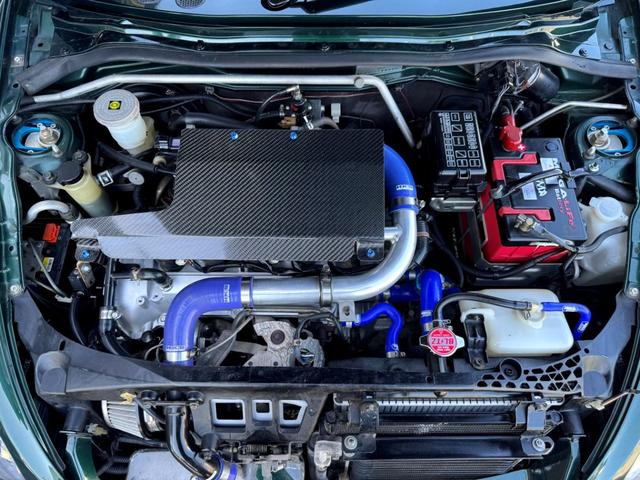 コペン アクティブトップ　ＢＡＲＩＫＩデモカー　カスタム車両　社外タービン　Ｆ－ＣＯＮ　ＴＥ３７　１９５化　ＢＲＫブレーキキット　車高調　３連追加メーター　ＪＷＯＲＫＳエアロ　要現車確認　専門店整備済み　室内展示車（3枚目）