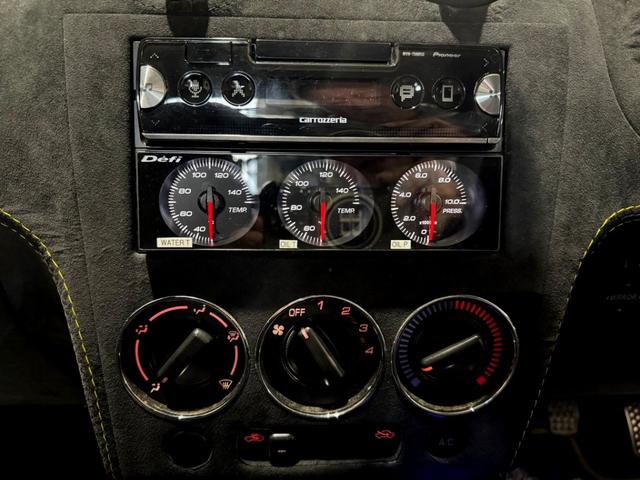 コペン アクティブトップ　ＢＡＲＩＫＩデモカー　カスタム車両　社外タービン　Ｆ－ＣＯＮ　ＴＥ３７　１９５化　ＢＲＫブレーキキット　車高調　３連追加メーター　ＪＷＯＲＫＳエアロ　要現車確認　専門店整備済み　室内展示車（16枚目）