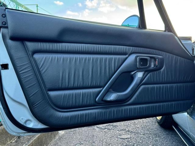 カプチーノ ベースグレード BARIKIデモカー コンプリート車両 BRKエアロバンパー BRK-01車高調 BRK調整式Fアーム BRKブレーキキット SSR15インチ7Jアルミ 専門店整備済み 室内展示車(23枚目)