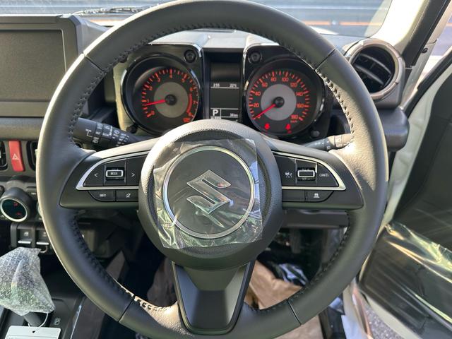 �X�e�A�����O�X�C�b�`�t���A�_�v�e�B�u�N���[�Y