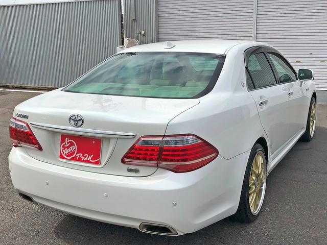 クラウンハイブリッド Ｇパッケージ　禁煙車　プリクラッシュセーフティシステム　レーダークルーズコントロール　インテリジェントパーキングアシスト　クリアランスソナー　サイドモニター　全席シートヒーター　ベンチレーション　全席パワーシート（19枚目）