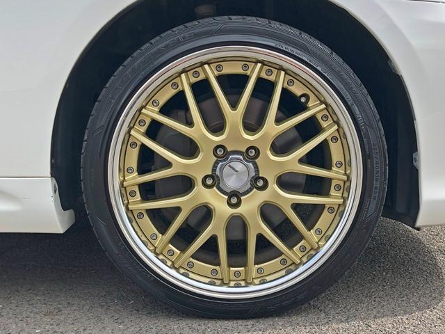 クラウンハイブリッド Ｇパッケージ　禁煙車　プリクラッシュセーフティシステム　レーダークルーズコントロール　インテリジェントパーキングアシスト　クリアランスソナー　サイドモニター　全席シートヒーター　ベンチレーション　全席パワーシート（20枚目）