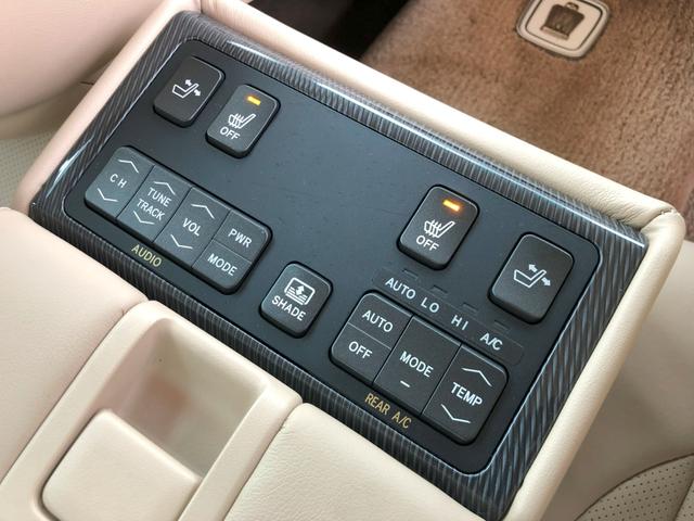 クラウンハイブリッド Ｇパッケージ　禁煙車　プリクラッシュセーフティシステム　レーダークルーズコントロール　インテリジェントパーキングアシスト　クリアランスソナー　サイドモニター　全席シートヒーター　ベンチレーション　全席パワーシート（44枚目）