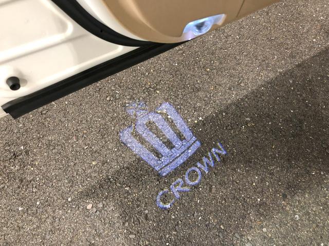 クラウンハイブリッド Ｇパッケージ　禁煙車　プリクラッシュセーフティシステム　レーダークルーズコントロール　インテリジェントパーキングアシスト　クリアランスソナー　サイドモニター　全席シートヒーター　ベンチレーション　全席パワーシート（47枚目）