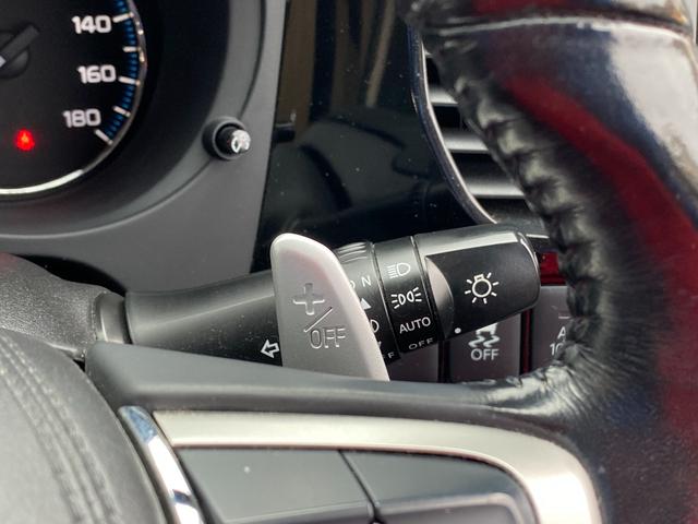 アウトランダーＰＨＥＶ Ｇナビパッケージ　ユーザー買取車　後期モデル　４ＷＤ　ＬＥＤヘッドライト　パワーバックドア　１８インチ純正アルミ　パワーシート　プッシュスタート　ナビ　アラウンドビューモニター　アルパイン後席フリップダウンモニター（44枚目）