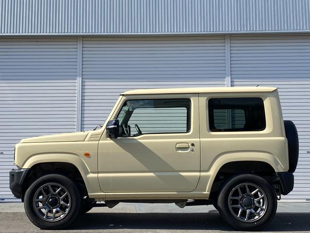 ジムニー XC セーフティサポート オートマ 4WD LEDヘッドライト クルーズコントロール 革巻きステアリング ステアリングスイッチ スマートキー プッシュスタート パナソニック8インチナビ バックカメラ(7枚目)