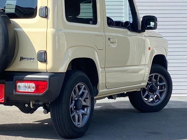 ジムニー XC セーフティサポート オートマ 4WD LEDヘッドライト クルーズコントロール 革巻きステアリング ステアリングスイッチ スマートキー プッシュスタート パナソニック8インチナビ バックカメラ(18枚目)