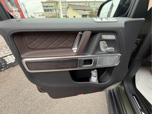 Gクラス G63 ブラックアクセントエディション 200台限定リミテッドED MANUFAKTURフルレザー オープンポアブラックアッシュウッドインテリアトリム SR MANUFAKTURプログラムプラス MANUFAKTURインテリアプラス(14枚目)