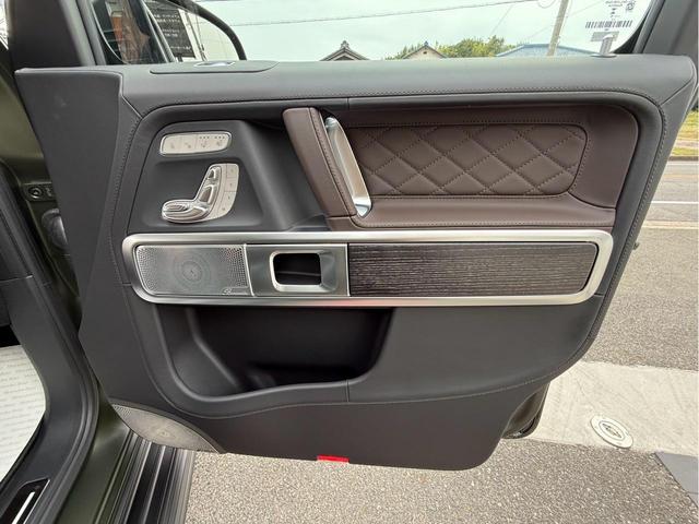 Gクラス G63 ブラックアクセントエディション 200台限定リミテッドED MANUFAKTURフルレザー オープンポアブラックアッシュウッドインテリアトリム SR MANUFAKTURプログラムプラス MANUFAKTURインテリアプラス(31枚目)