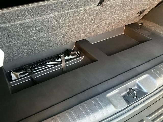 ＧＸ ＧＸ５５０　オーバートレイル＋　１００台限定車　クールＢＯＸ　地デジ　全方位カメラ　デジタルインナーミラー　パワーバックドア　置くだけ充電　１４インチマルチディスプレイ　ヘッドアップディスプレイ　ＥＴＣ２．０　パノラミックモニター（46枚目）