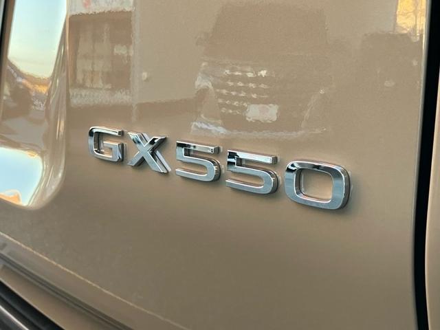 ＧＸ ＧＸ５５０　オーバートレイル＋　１００台限定車　クールＢＯＸ　地デジ　全方位カメラ　デジタルインナーミラー　パワーバックドア　置くだけ充電　１４インチマルチディスプレイ　ヘッドアップディスプレイ　ＥＴＣ２．０　パノラミックモニター（63枚目）