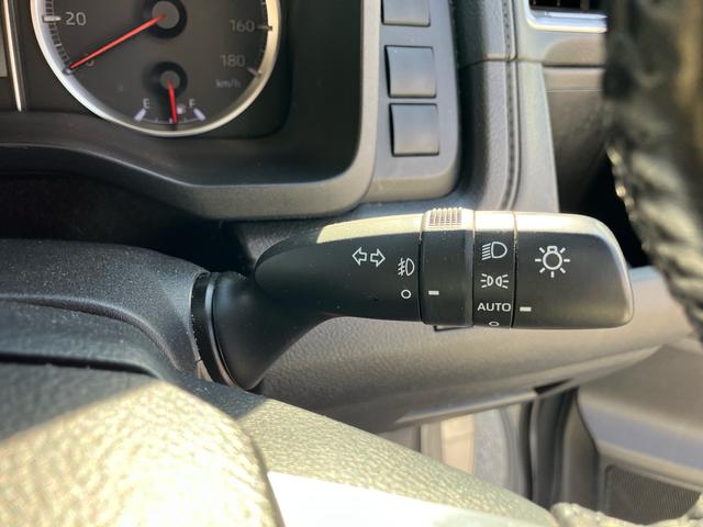 グランエース Ｇ　８人乗　ベージュインテリア　ＷＡＬＤ２０ＡＷタイヤ新品ナビＴＶ　ローダウン　純正サス有　全方位カメラ　デジタルインナーミラー　リアモニター　ＥＴＣ２．０　革シート　両側電動スライドドア（20枚目）