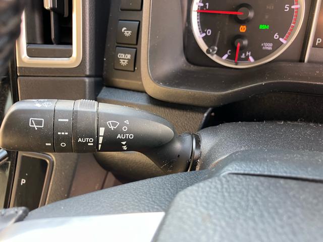 グランエース Ｇ　８人乗　ベージュインテリア　ＷＡＬＤ２０ＡＷタイヤ新品ナビＴＶ　ローダウン　純正サス有　全方位カメラ　デジタルインナーミラー　リアモニター　ＥＴＣ２．０　革シート　両側電動スライドドア（22枚目）