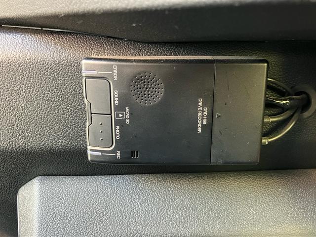 グランエース Ｇ　８人乗　ベージュインテリア　ＷＡＬＤ２０ＡＷタイヤ新品ナビＴＶ　ローダウン　純正サス有　全方位カメラ　デジタルインナーミラー　リアモニター　ＥＴＣ２．０　革シート　両側電動スライドドア（37枚目）