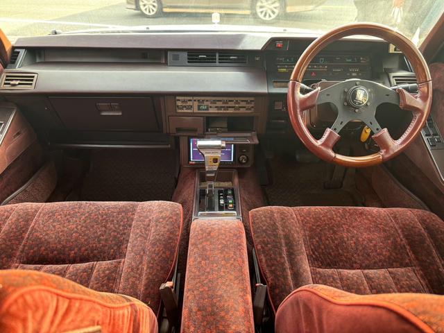 クラウン ロイヤルサルーン　ツインカム３０００　サンルーフ　電動チルト　ローダウン　ワンオフマフラー　当時物フロントスポイラー　ナビ　ＥＴＣ　１５フォルテクスインペリアルワイヤーホイール（10枚目）
