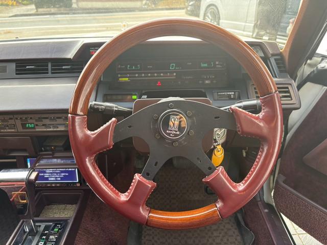 クラウン ロイヤルサルーン　ツインカム３０００　サンルーフ　電動チルト　ローダウン　ワンオフマフラー　当時物フロントスポイラー　ナビ　ＥＴＣ　１５フォルテクスインペリアルワイヤーホイール（11枚目）