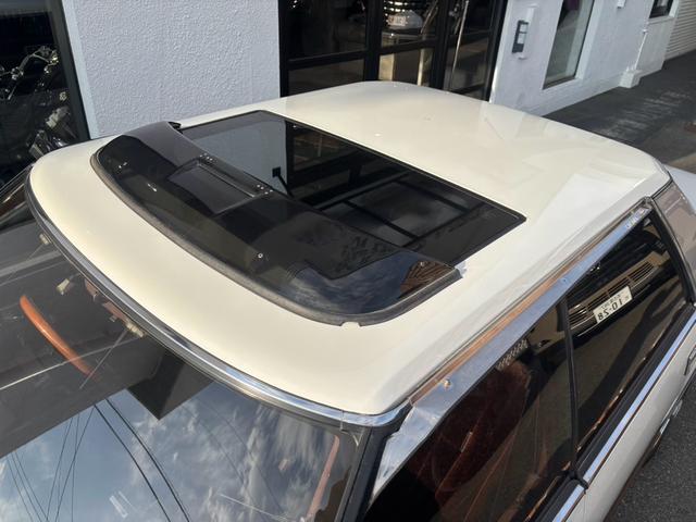 クラウン ロイヤルサルーン　ツインカム３０００　サンルーフ　電動チルト　ローダウン　ワンオフマフラー　当時物フロントスポイラー　ナビ　ＥＴＣ　１５フォルテクスインペリアルワイヤーホイール（20枚目）