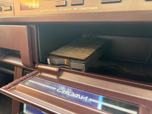 クラウン ロイヤルサルーン　ツインカム３０００　サンルーフ　電動チルト　ローダウン　ワンオフマフラー　当時物フロントスポイラー　ナビ　ＥＴＣ　１５フォルテクスインペリアルワイヤーホイール（29枚目）