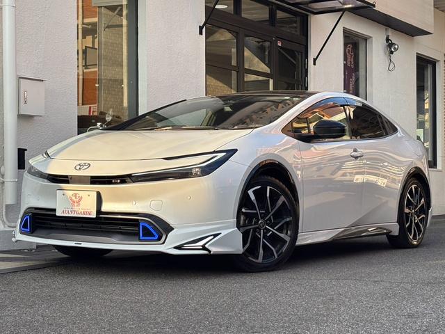 プリウス Ｚ　Ｚ　ＰＨＶ　モデリスタ　プリクラッシュＳ　全周囲カメラ　ナビＴＶ　デジタルインナーミラー　サンルーフ　ＨＤＭＩ　ＥＴＣ２．０　プレミアムサウンド８ｃｈスピーカー　電動Ｒゲート　シートＡＣ　充電ケーブル（2枚目）