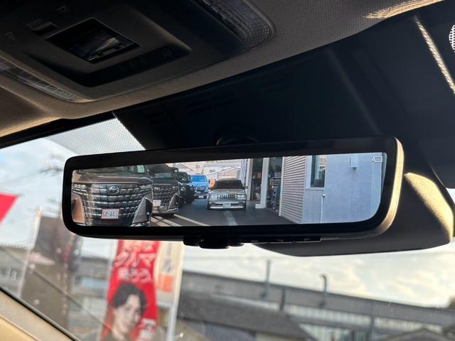 プリウス Ｚ　Ｚ　ＰＨＶ　モデリスタ　プリクラッシュＳ　全周囲カメラ　ナビＴＶ　デジタルインナーミラー　サンルーフ　ＨＤＭＩ　ＥＴＣ２．０　プレミアムサウンド８ｃｈスピーカー　電動Ｒゲート　シートＡＣ　充電ケーブル（29枚目）