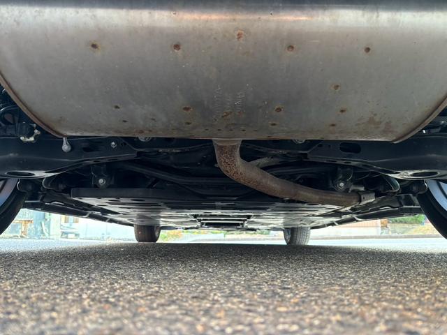 プリウス Ｚ　Ｚ　ＰＨＶ　モデリスタ　プリクラッシュＳ　全周囲カメラ　ナビＴＶ　デジタルインナーミラー　サンルーフ　ＨＤＭＩ　ＥＴＣ２．０　プレミアムサウンド８ｃｈスピーカー　電動Ｒゲート　シートＡＣ　充電ケーブル（42枚目）