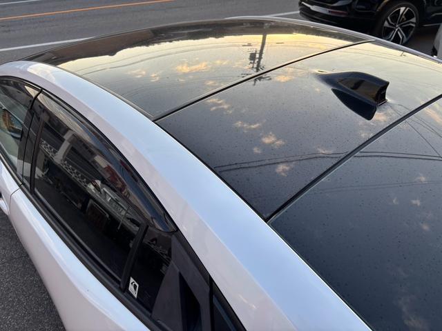 プリウス Ｚ　Ｚ　ＰＨＶ　モデリスタ　プリクラッシュＳ　全周囲カメラ　ナビＴＶ　デジタルインナーミラー　サンルーフ　ＨＤＭＩ　ＥＴＣ２．０　プレミアムサウンド８ｃｈスピーカー　電動Ｒゲート　シートＡＣ　充電ケーブル（43枚目）