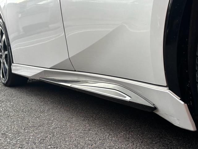 プリウス Ｚ　Ｚ　ＰＨＶ　モデリスタ　プリクラッシュＳ　全周囲カメラ　ナビＴＶ　デジタルインナーミラー　サンルーフ　ＨＤＭＩ　ＥＴＣ２．０　プレミアムサウンド８ｃｈスピーカー　電動Ｒゲート　シートＡＣ　充電ケーブル（47枚目）