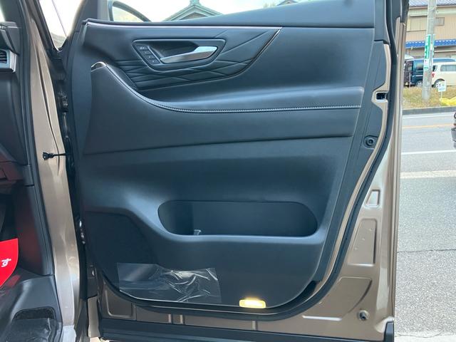 アルファードハイブリッド Ｚ　モデリスタエアロ　リアエンターシステム　パノラミックモニター　サンルーフ　ユニバーサルステップ　インナーミラー　シートメモリー　シートＡＣ　デジタルインナーミラー　ＥＴＣ２．０　ＨＤＭＩ（18枚目）