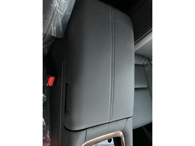 アルファードハイブリッド Ｚ　モデリスタエアロ　リアエンターシステム　パノラミックモニター　サンルーフ　ユニバーサルステップ　インナーミラー　シートメモリー　シートＡＣ　デジタルインナーミラー　ＥＴＣ２．０　ＨＤＭＩ（37枚目）