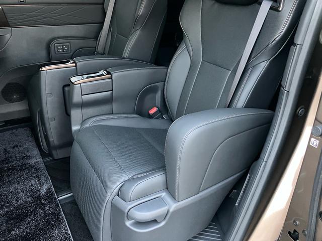 アルファードハイブリッド Ｚ　モデリスタエアロ　リアエンターシステム　パノラミックモニター　サンルーフ　ユニバーサルステップ　インナーミラー　シートメモリー　シートＡＣ　デジタルインナーミラー　ＥＴＣ２．０　ＨＤＭＩ（67枚目）