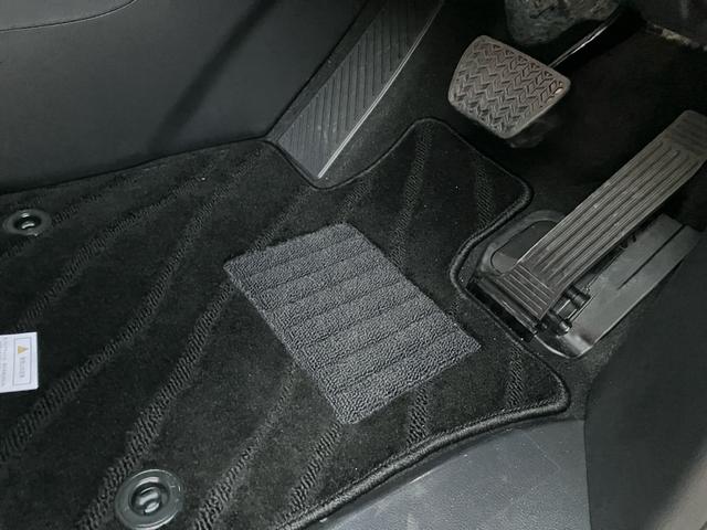 アルファードハイブリッド Ｚ　モデリスタエアロ　リアエンターシステム　パノラミックモニター　サンルーフ　ユニバーサルステップ　インナーミラー　シートメモリー　シートＡＣ　デジタルインナーミラー　ＥＴＣ２．０　ＨＤＭＩ（71枚目）