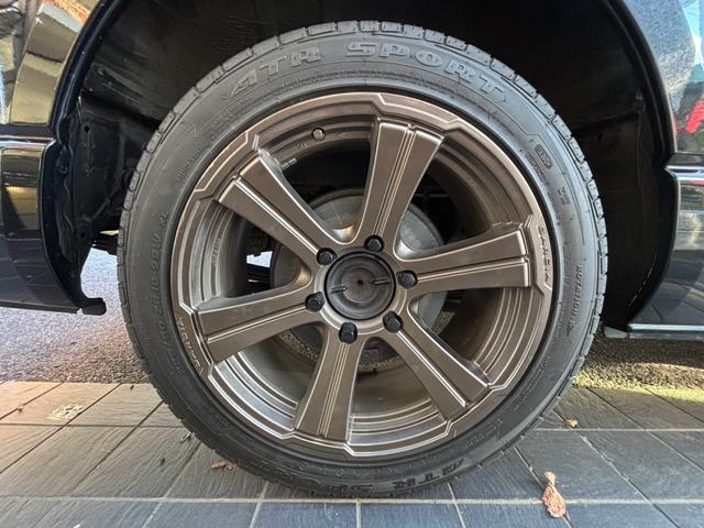 レジアスエースバン スーパーGL ダークプライムII 2.8ディーゼルターボ 4人乗仕様 ベッドキット スマートキー LED 社外テール ナビ地デジ バックカメラ 18AW ETC プッシュスタート(27枚目)