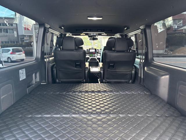 レジアスエースバン スーパーGL ダークプライムII 2.8ディーゼルターボ 4人乗仕様 ベッドキット スマートキー LED 社外テール ナビ地デジ バックカメラ 18AW ETC プッシュスタート(36枚目)