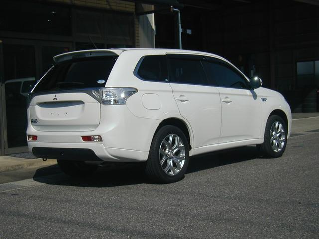 三菱 アウトランダーＰＨＥＶ