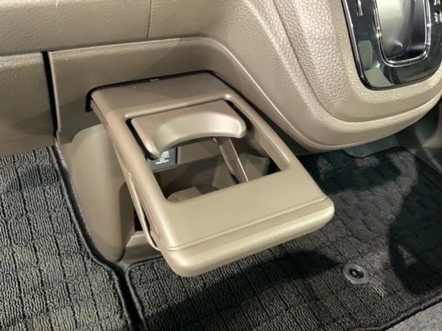 Lホンダセンシング 新車保証 試乗禁煙車 ナビ フルセグRカメラ スマートキーシステム フルセグ地デジ キーフリー イモビ 横滑防止 Bカメラ CD フルオートエアコン サイドカーテンエアバック ETC車載器 DVD再生(28枚目)